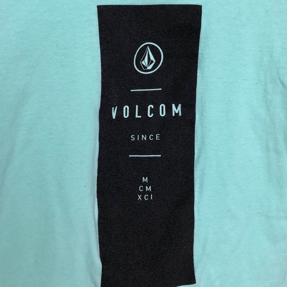 Like New Volcom Skater Crewneck Tee - Picture 4 of 5